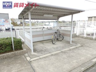 伊勢中川駅 徒歩31分 1階の物件外観写真